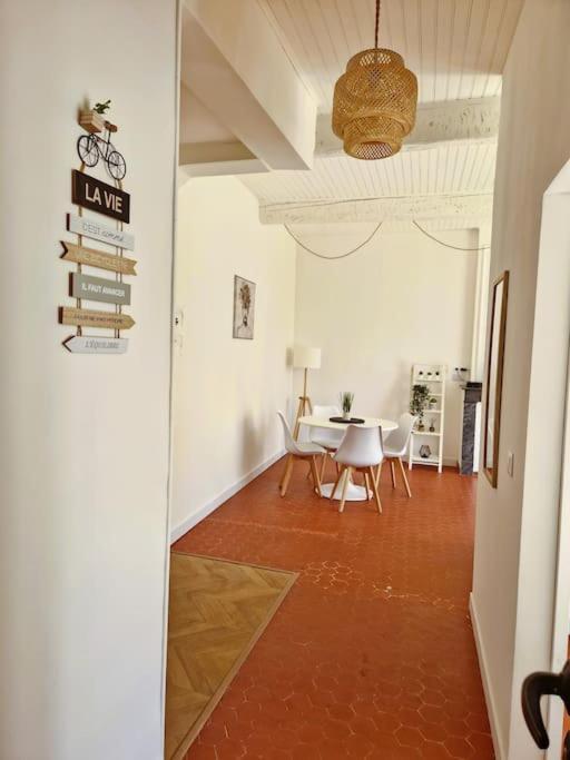Appartement A 100M Des Barques 纳博讷 外观 照片