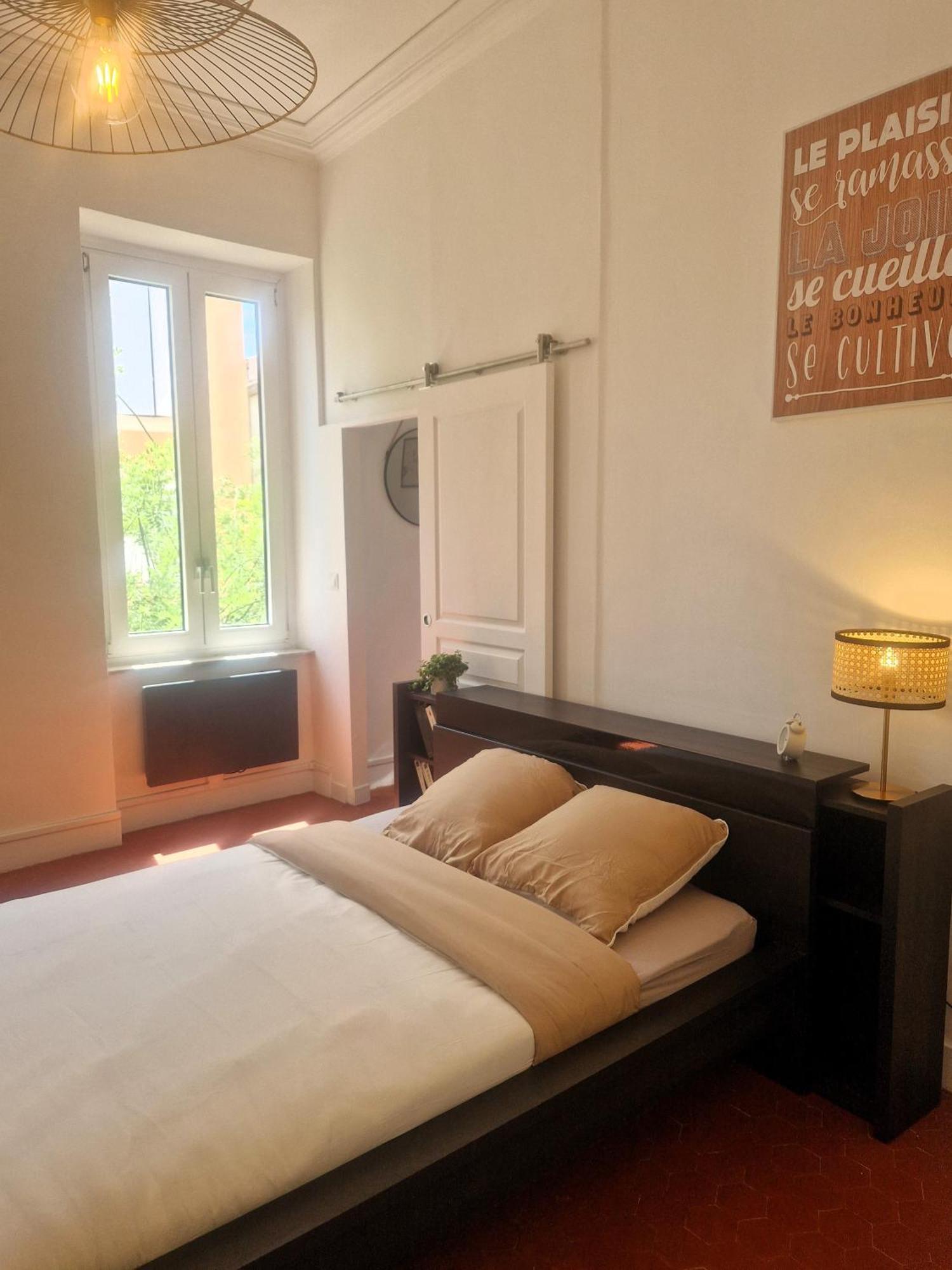 Appartement A 100M Des Barques 纳博讷 外观 照片
